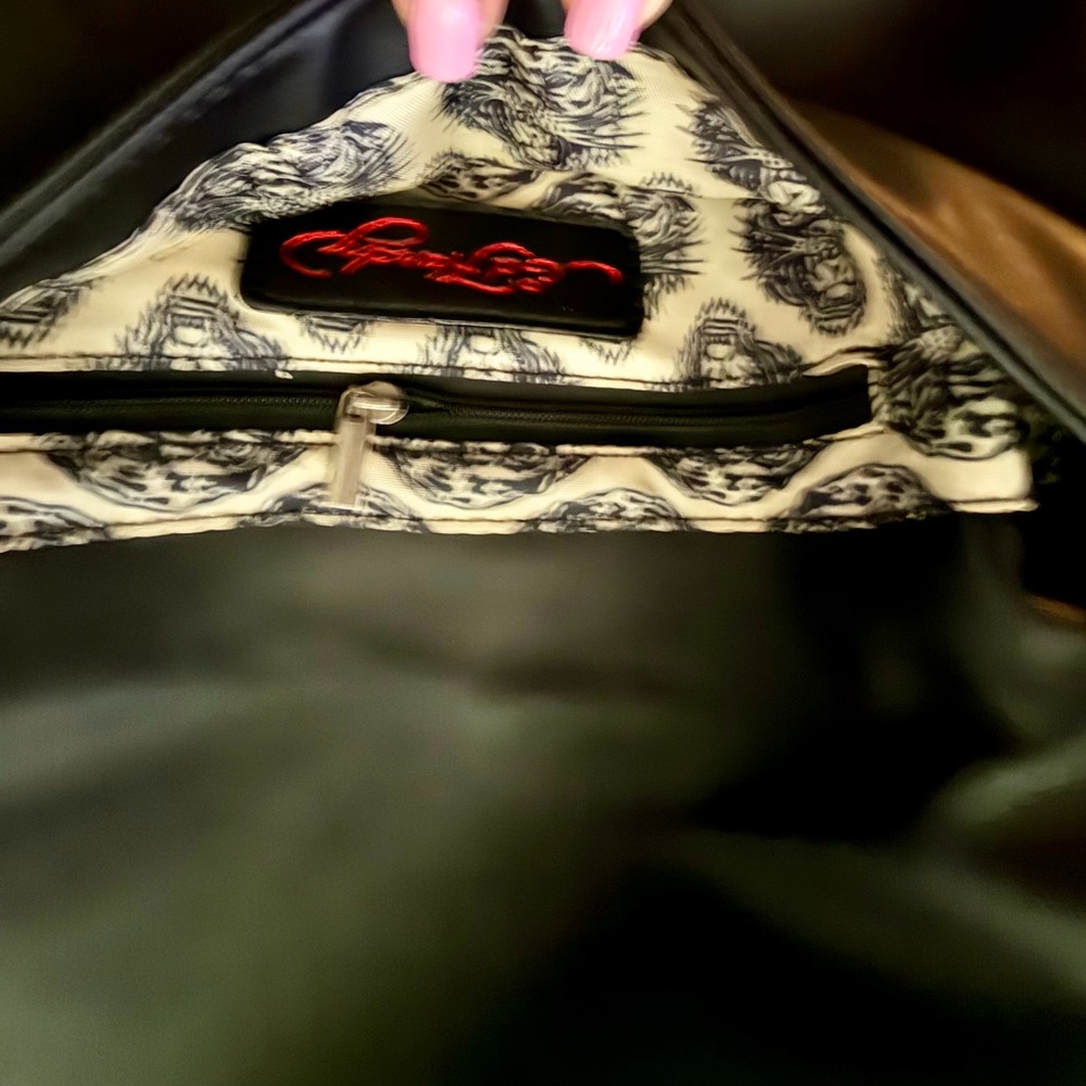 Ed Hardy Black Vegan Leather Crossbody Clutch Shoulder Bag NWT - Picture 6 of 10